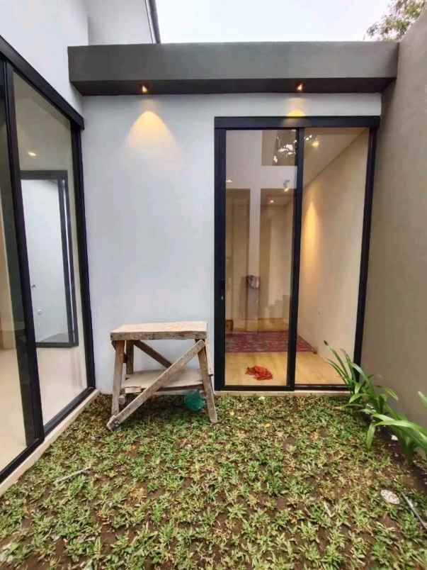 dijual rumah jl kaliurang km 11
