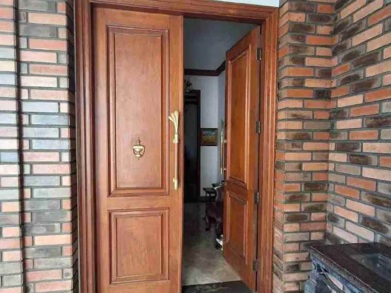 dijual rumah jl kemang kec mampang
