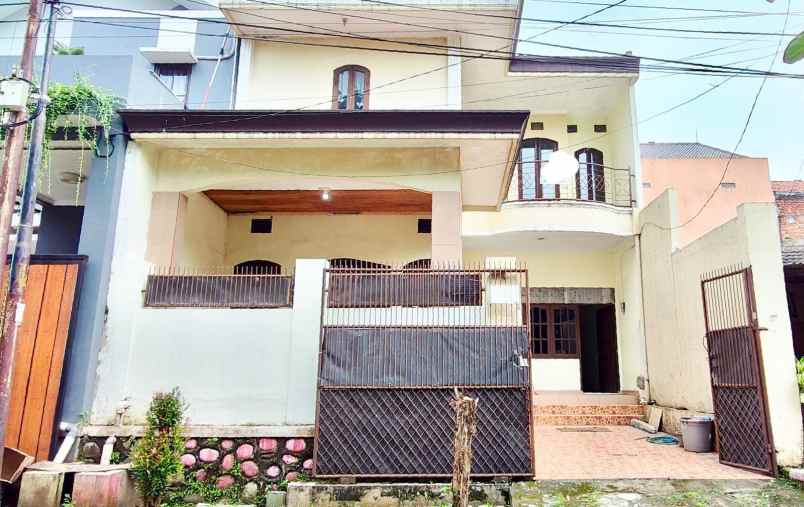 dijual rumah jl komplek pertanian