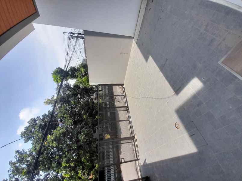 dijual rumah jl leuwisari leuwipanjang