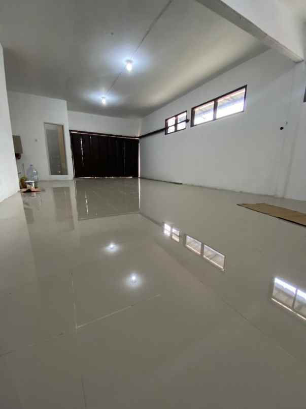 dijual rumah jl melati raya