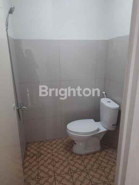 dijual rumah jl merak sakti