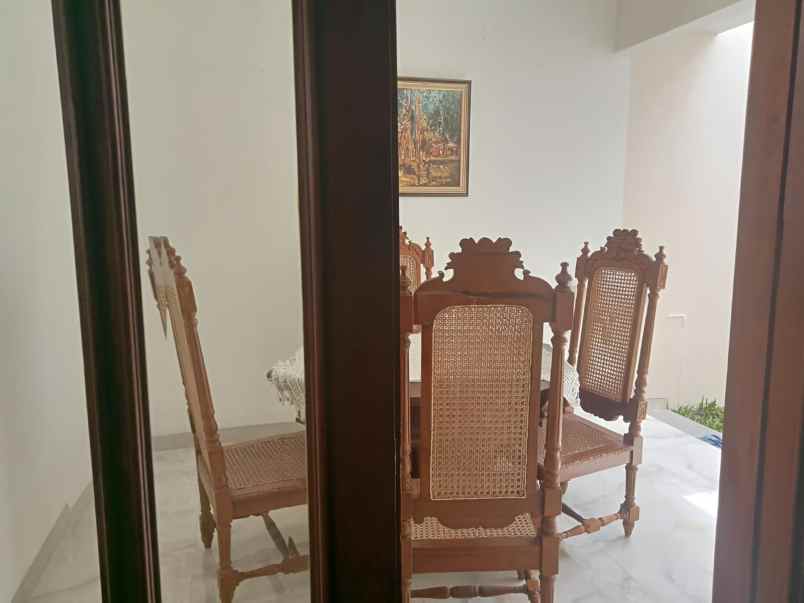 dijual rumah jl namburan panembahan