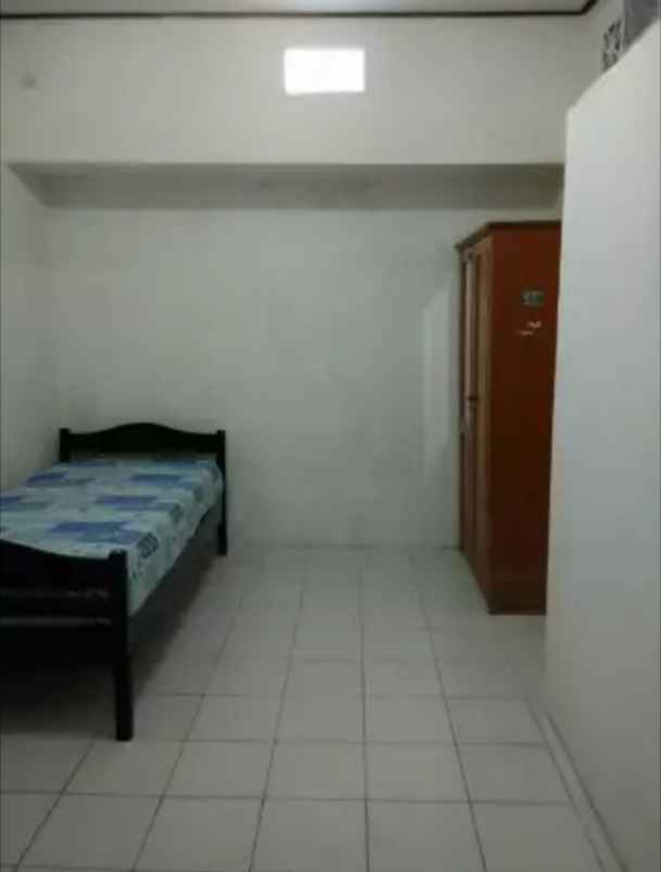 dijual rumah jl padi utara xiii blok j