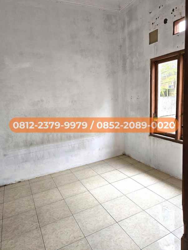 dijual rumah jl perum saphire regency