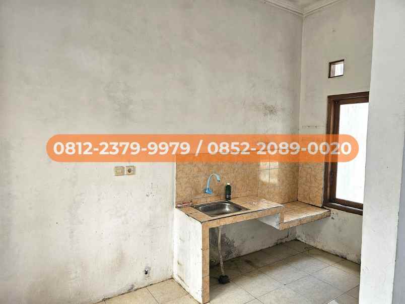 dijual rumah jl perum saphire regency