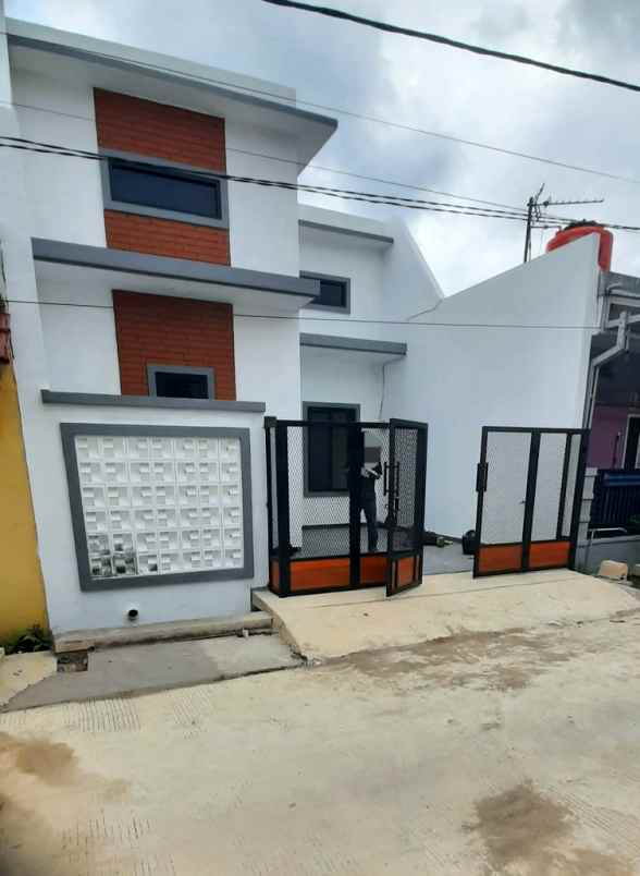 dijual rumah jl perumahan citra kebun mas