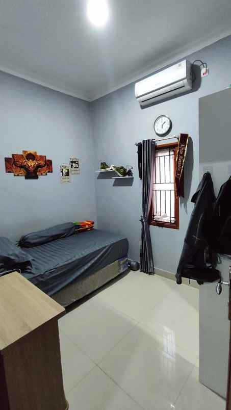 dijual rumah jl pondok kacang barat