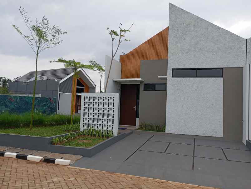 dijual rumah jl puri bukit depok