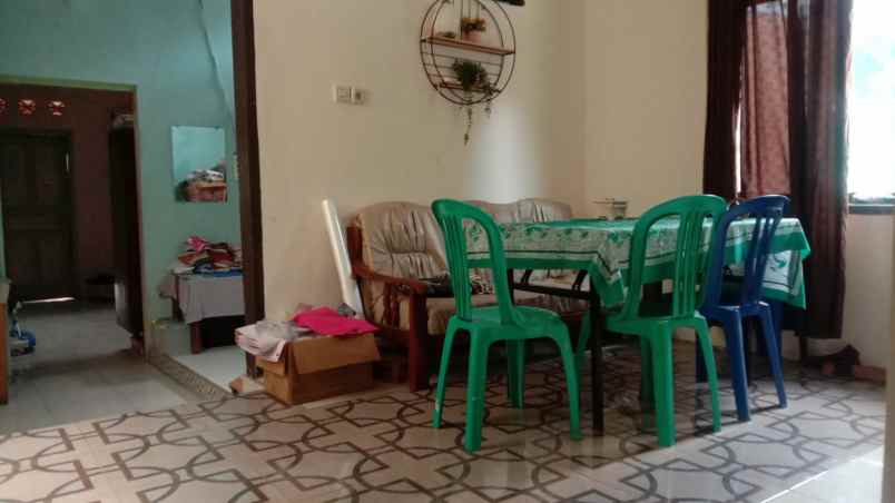 dijual rumah jl raden patah