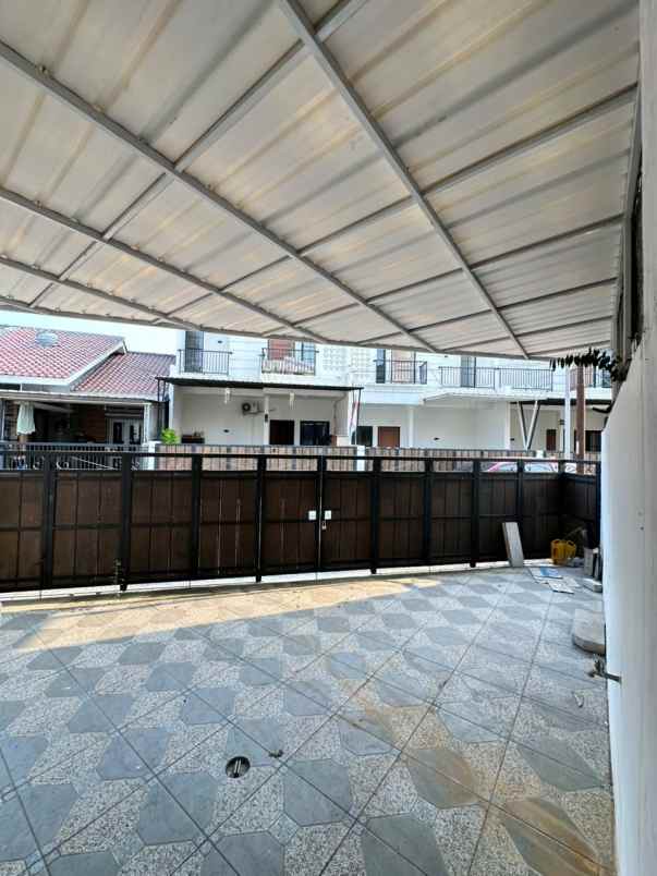 dijual rumah jl raden saleh sukmajaya depok