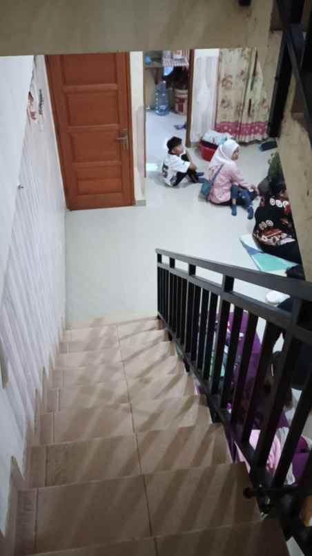 dijual rumah jl raya kahfi 2 srengseng