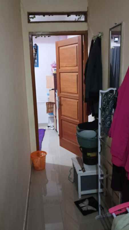 dijual rumah jl raya kahfi 2 srengseng