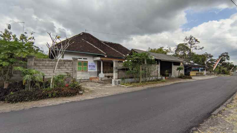 Bwi A361 Dijual Rumah Di Jl Raya Sumberwaru Ds Tamanagung Cluring