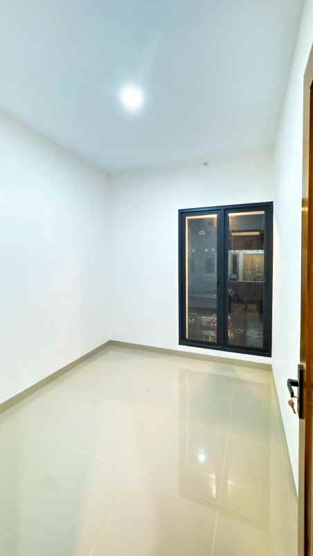 dijual rumah jl salak turi km 1