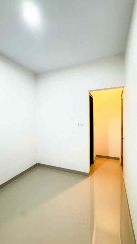 dijual rumah jl salak turi km 1