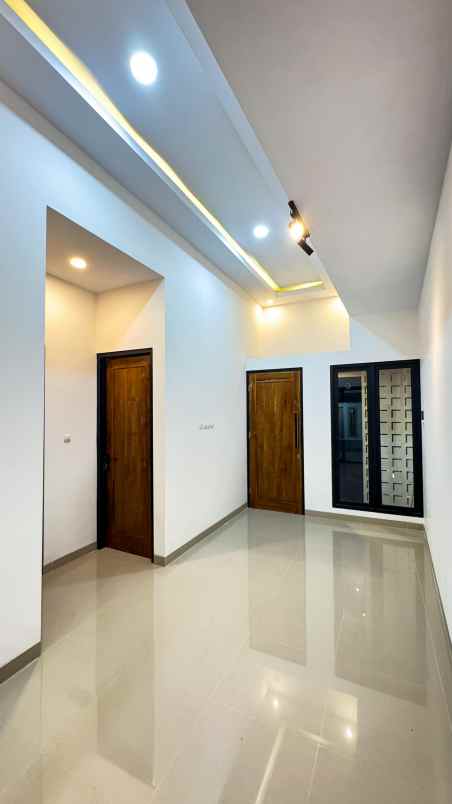 dijual rumah jl salak turi km 1