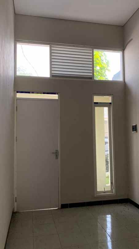 dijual rumah jl sam ratulangi