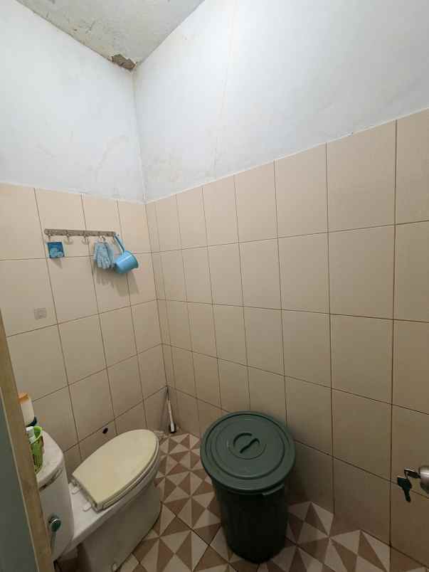 dijual rumah jl suka damai