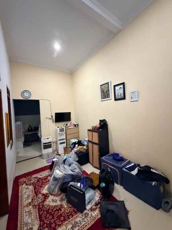dijual rumah jl suka damai