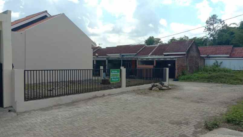 dijual rumah jl sultan agung dusun iv