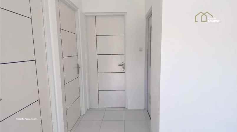 dijual rumah jl thamrin