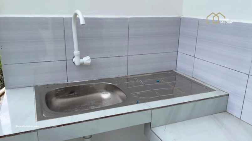 dijual rumah jl thamrin