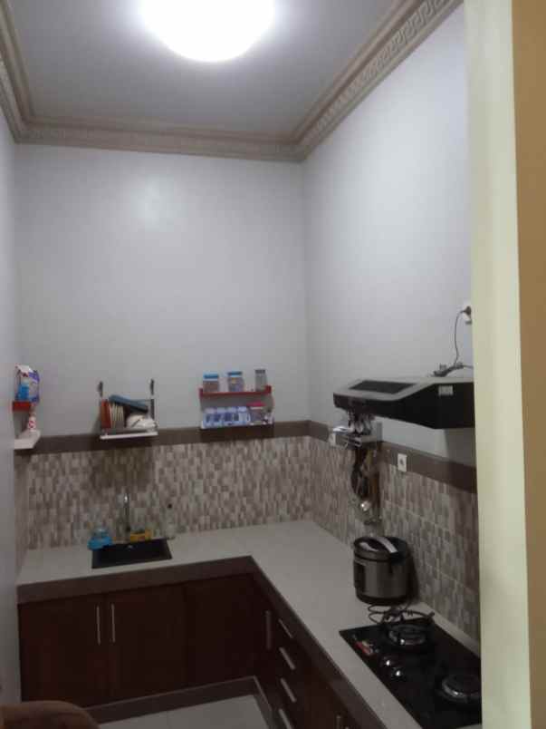 dijual rumah jl tuban