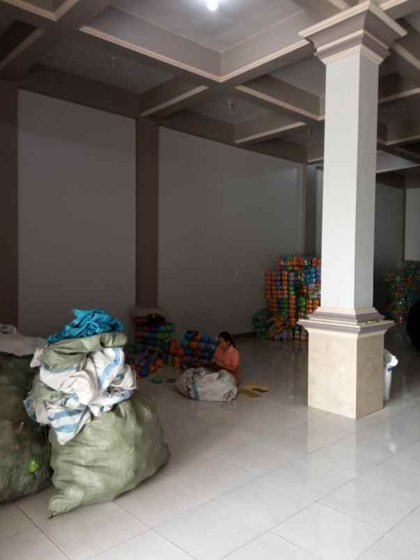 dijual rumah jl tuban