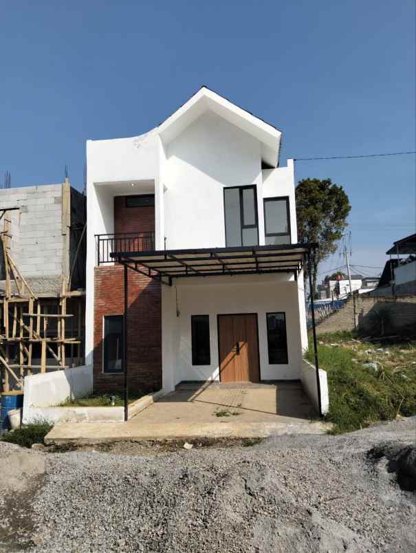 dijual rumah jl wangunsari