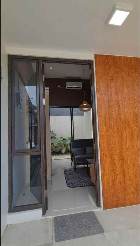 dijual rumah jln cimuning mustika jaya