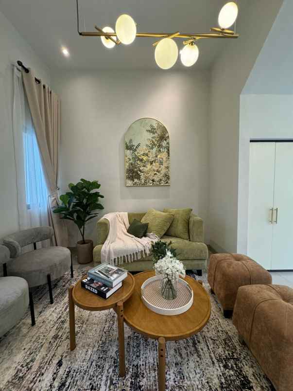 dijual rumah jln dwikora kota pekanbaru