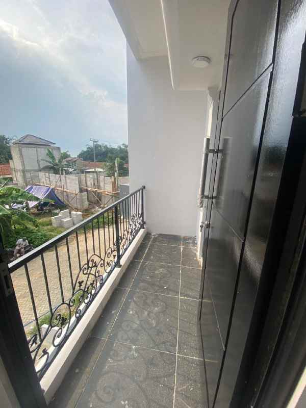 dijual rumah jln mandor samin