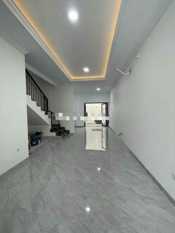 dijual rumah joglo jakarta barat