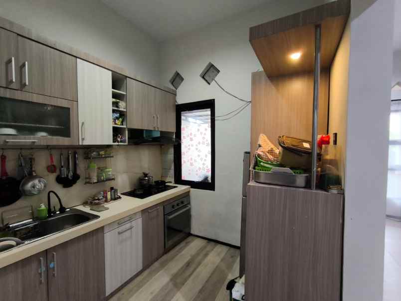 dijual rumah joyoagung