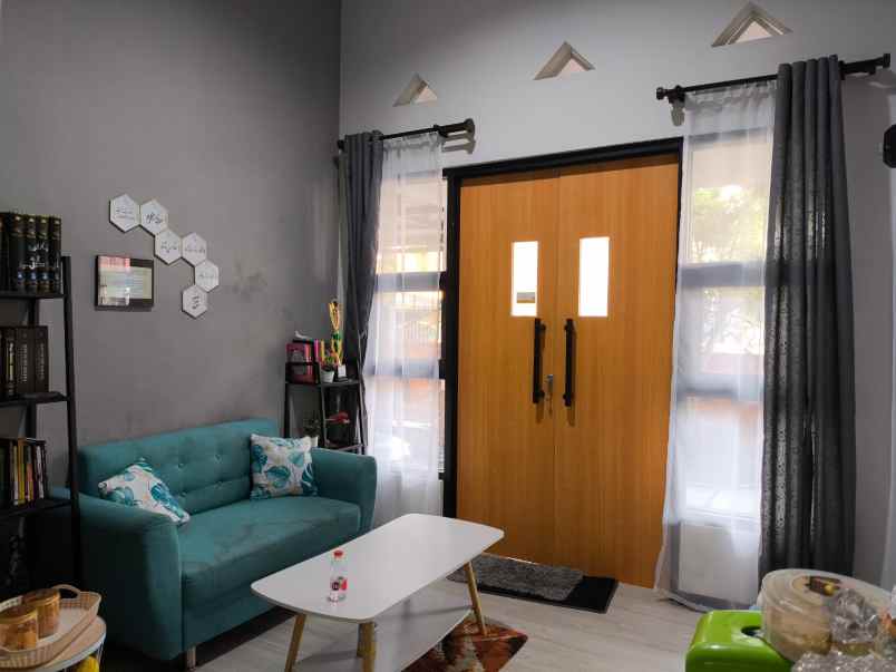 dijual rumah joyoagung
