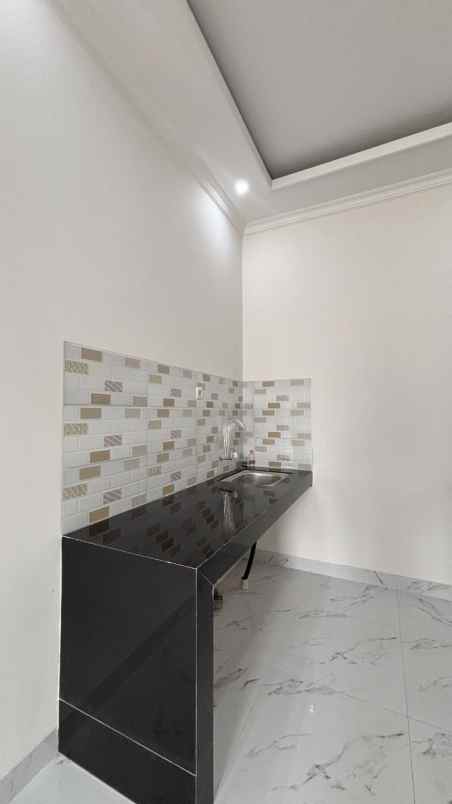 dijual rumah kelapa dua depok