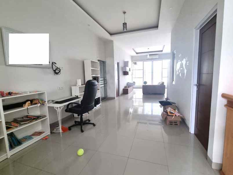 dijual rumah kelapa gading