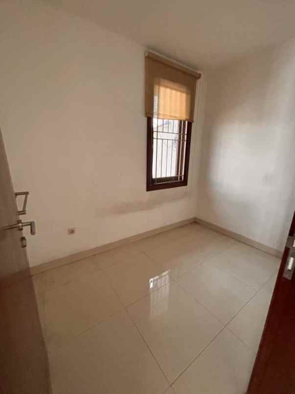 dijual rumah kelapa gading bcs