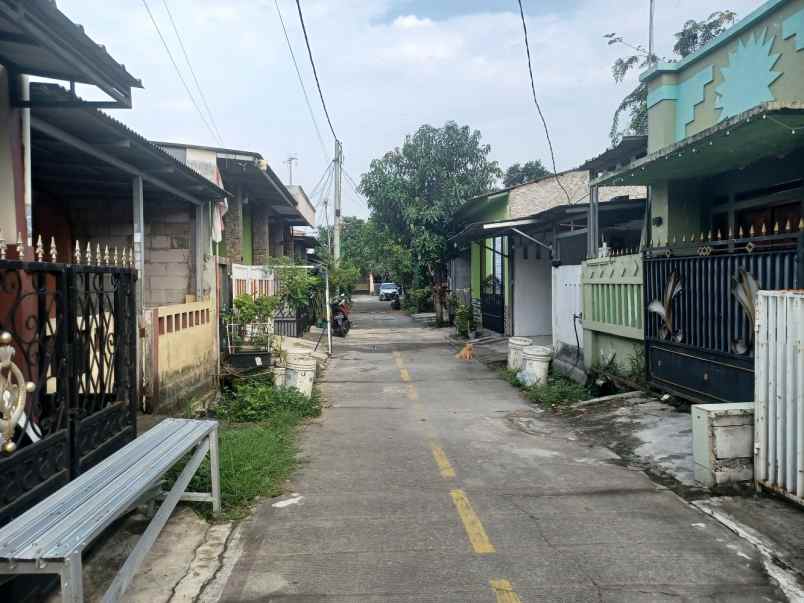 dijual rumah kirana cikarang rt 05 21