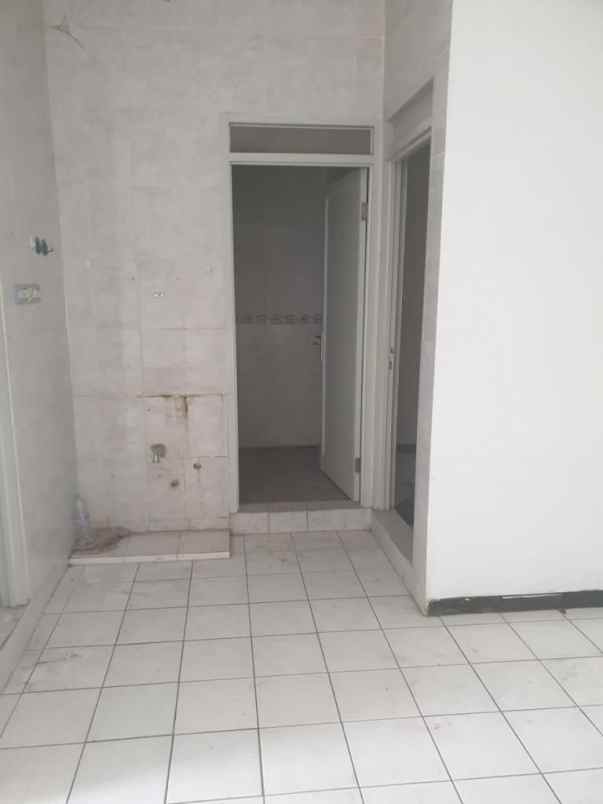 dijual rumah klampis semolo timur
