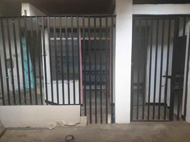 dijual rumah klampis semolo timur