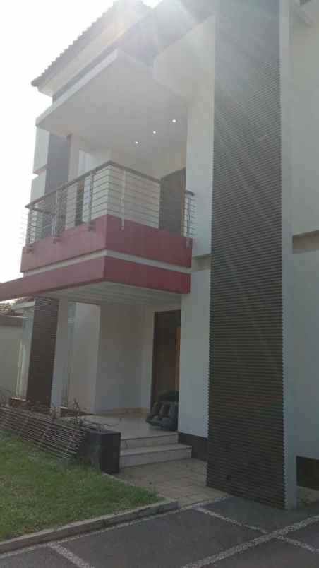 dijual rumah klp dua wetan kec ciracas