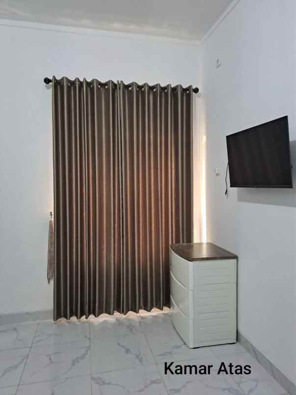 dijual rumah komplek duta bumi harapan