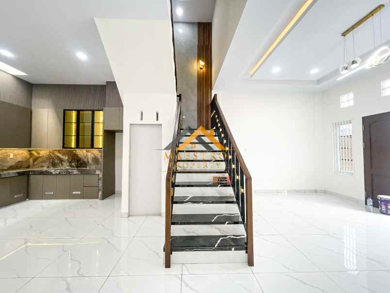 dijual rumah komplek kirribili jl