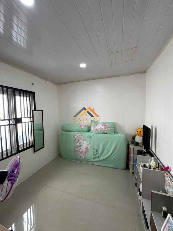 dijual rumah komplek mutiara palace
