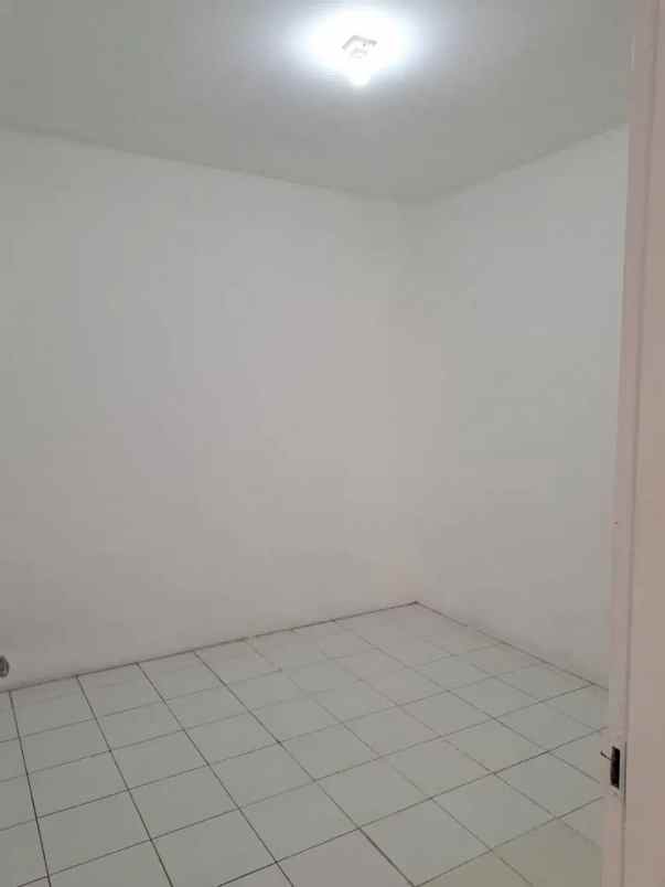 dijual rumah komplek pratista sayap
