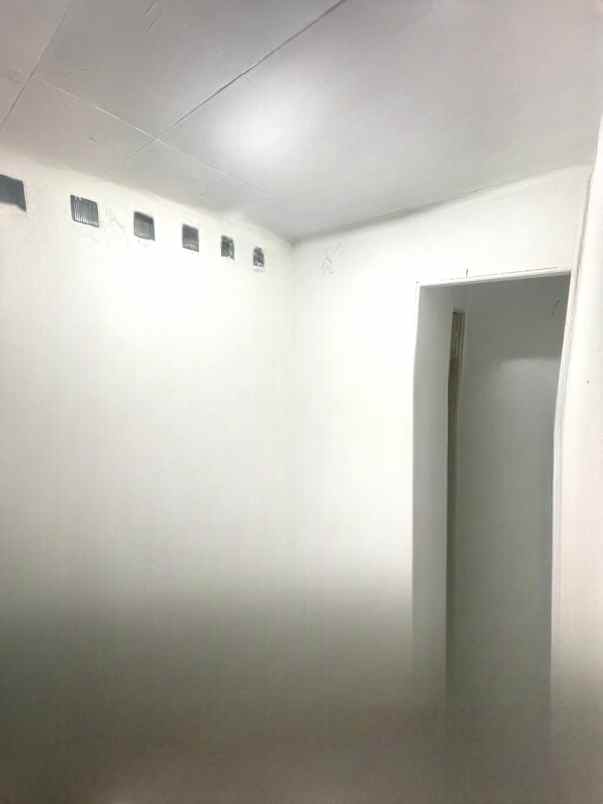 dijual rumah komplek regensi melati mas