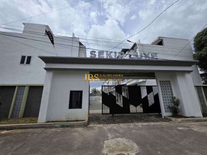 dijual rumah komplek sekip luxe jalan