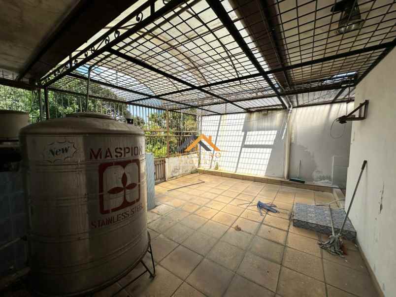 dijual rumah komplek taman timor raya